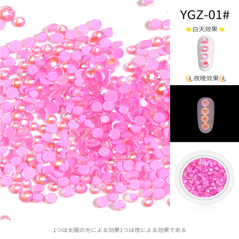 Popular online popular arte de uñas luminoso diamante fluorescente diamante Super Flash mezclado multi-Corte plana diamante joyería fábrica directa