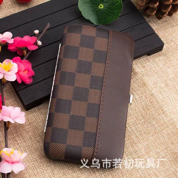 small handheld magnetic chess
