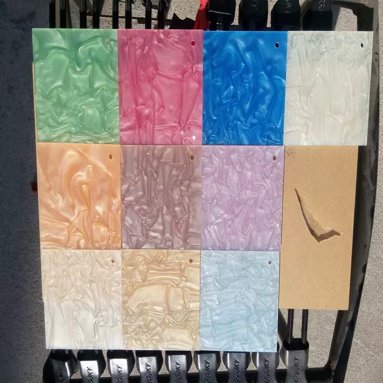 深圳厂家有机玻璃波纹板材酒店装饰彩色板高透亚克力云彩板玻璃板