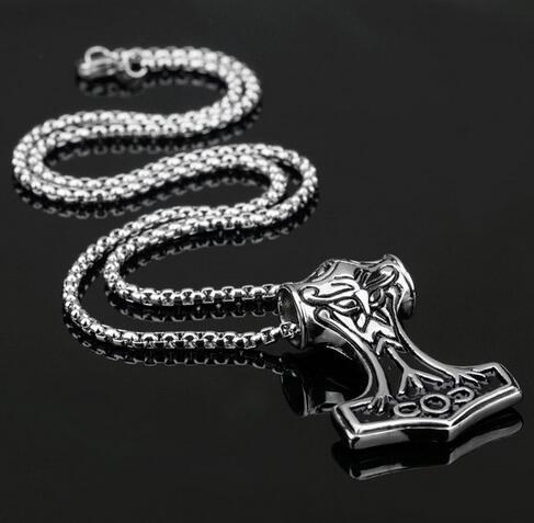 Personalised Thor Hammer Pendant Necklace For Men In Titanium Steel_voghion.com