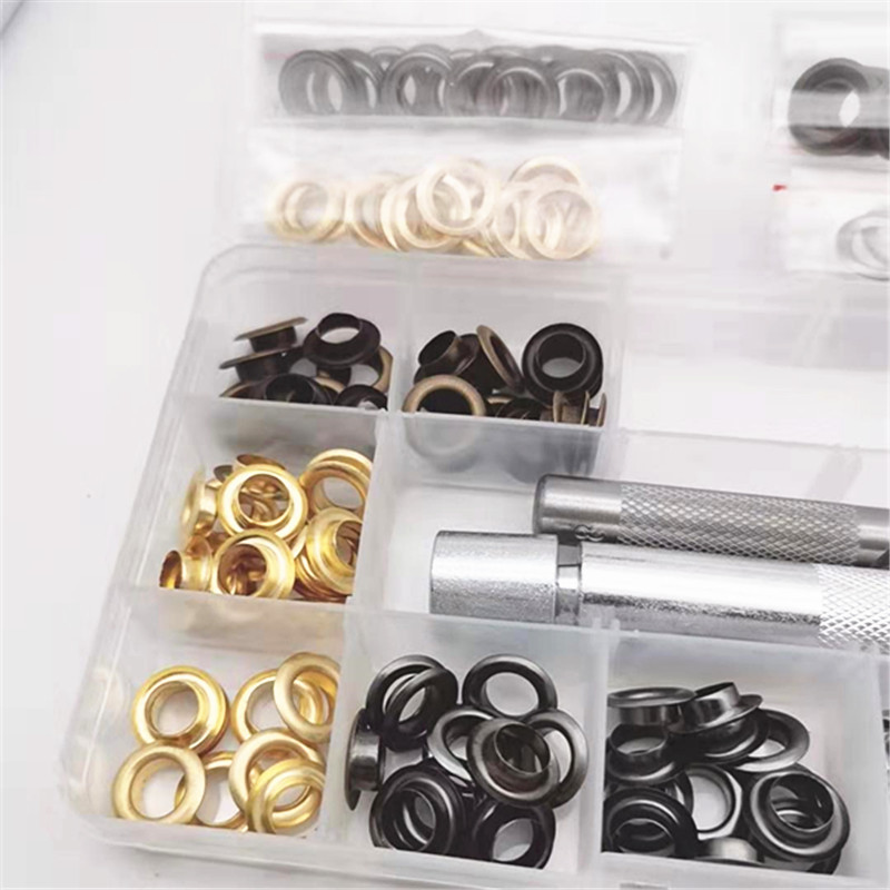 100 sets diámetro interior 8mm4 agujero de aire de color en caja multi-color callos en caja con herramientas de instalación traje para transfronteriza