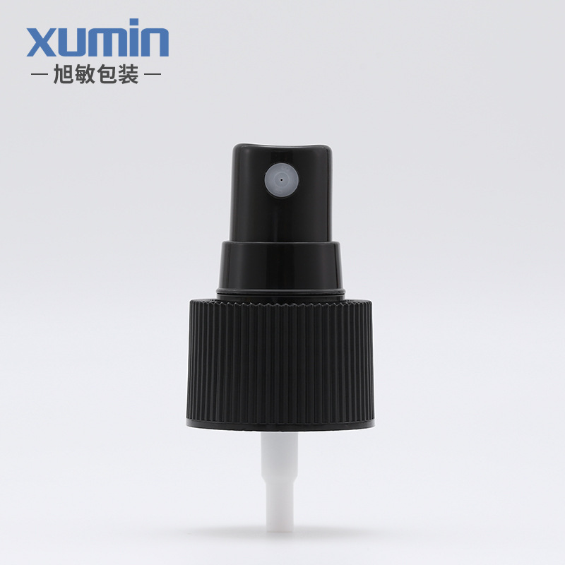 Xumin material de embalaje en stock botella de spray de plástico PET transparente redondo hombro negro pequeña cubierta pura botella de rocío Xumin material de embalaje
