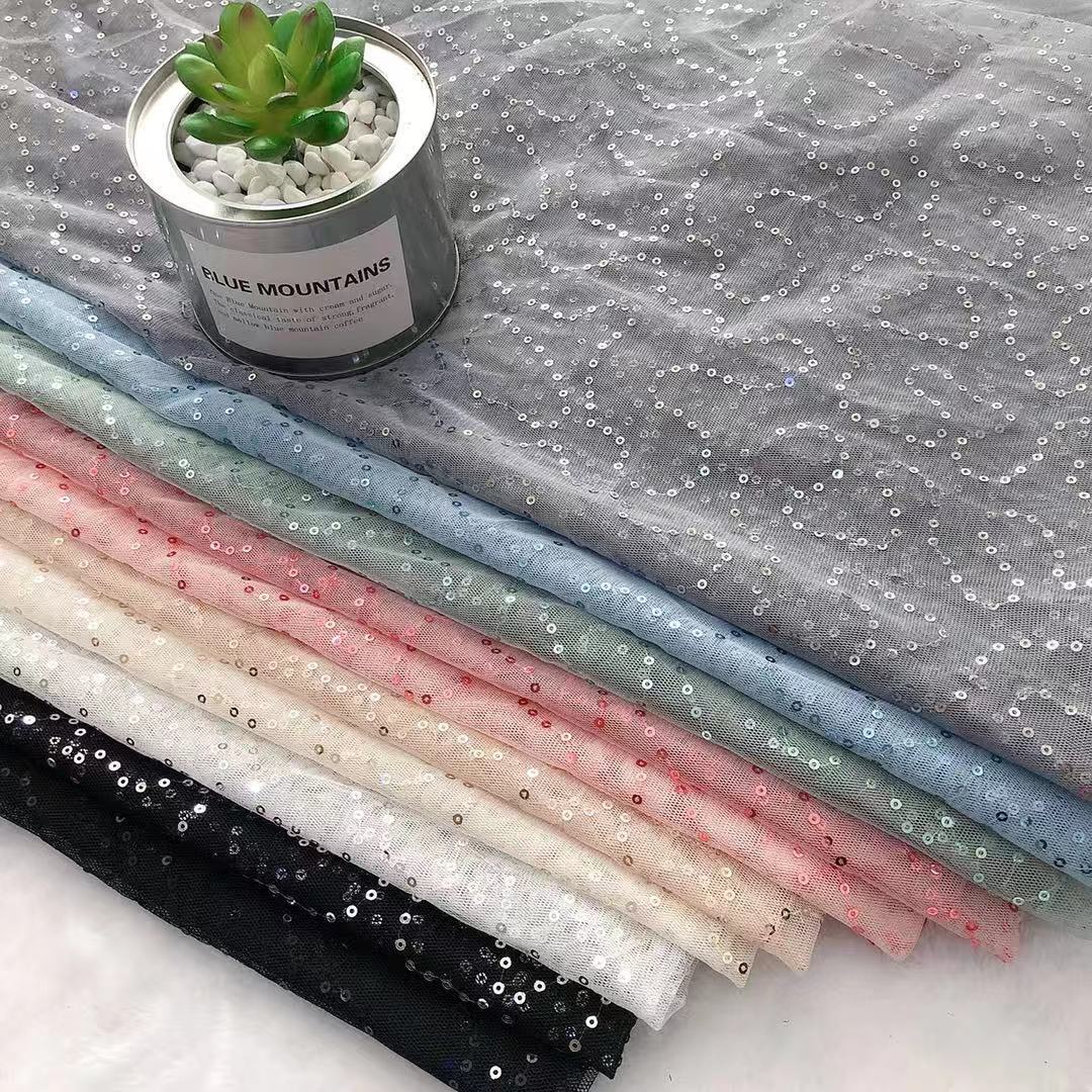 Suministro directo de fábrica pieza de bordado de tela de malla bordado de lentejuelas Hanfu Lolita ropa para niños tela multicolor bordado de lentejuelas en stock