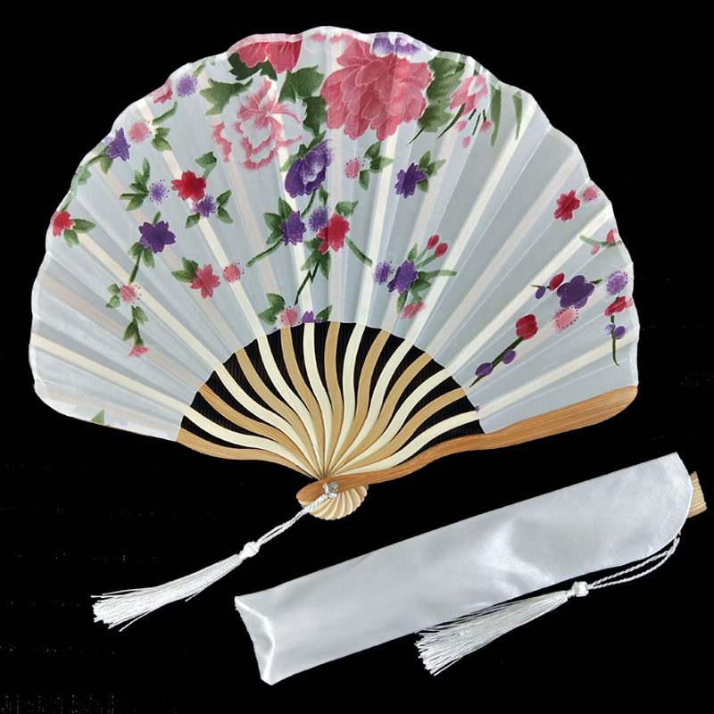 Ventilador de cuchillo de dragón de satén caliente transfronterizo más bolsa de ventilador blanco S ventilador de hueso de gama alta ventilador de dama 15 colores opcionales