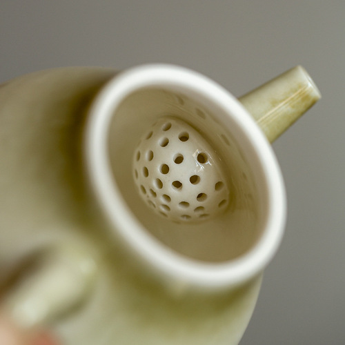 Handmade thin grass gray glaze teapot ceramic with filter single pot green gray glaze Kung Fu tea set small teapot