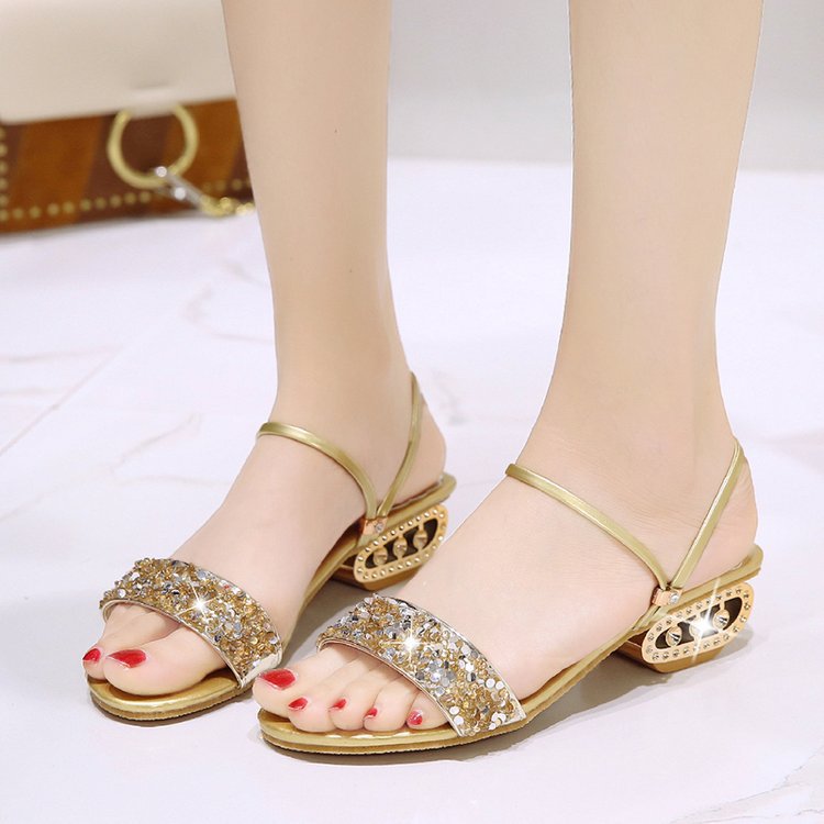 Sandalias y zapatillas de mujer 2023 zapatos de lentejuelas de diamantes de imitación de verano desgaste bidireccional zapatillas de mujer desgaste exterior moda europea y americana