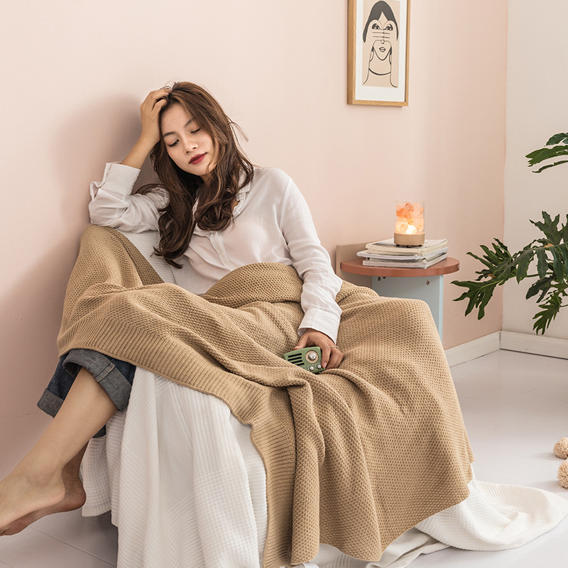카키색 (실제 색상은 더 어둡습니다)