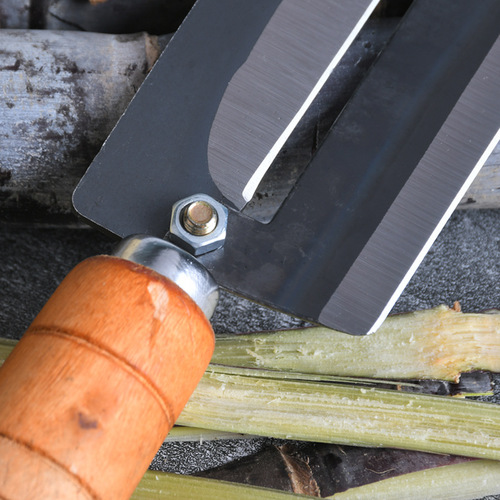 Yangjiang wholesale high carbon steel sugar cane knife large sharp pineapple knife thickened peeler wooden handle sugar cane peeling knife