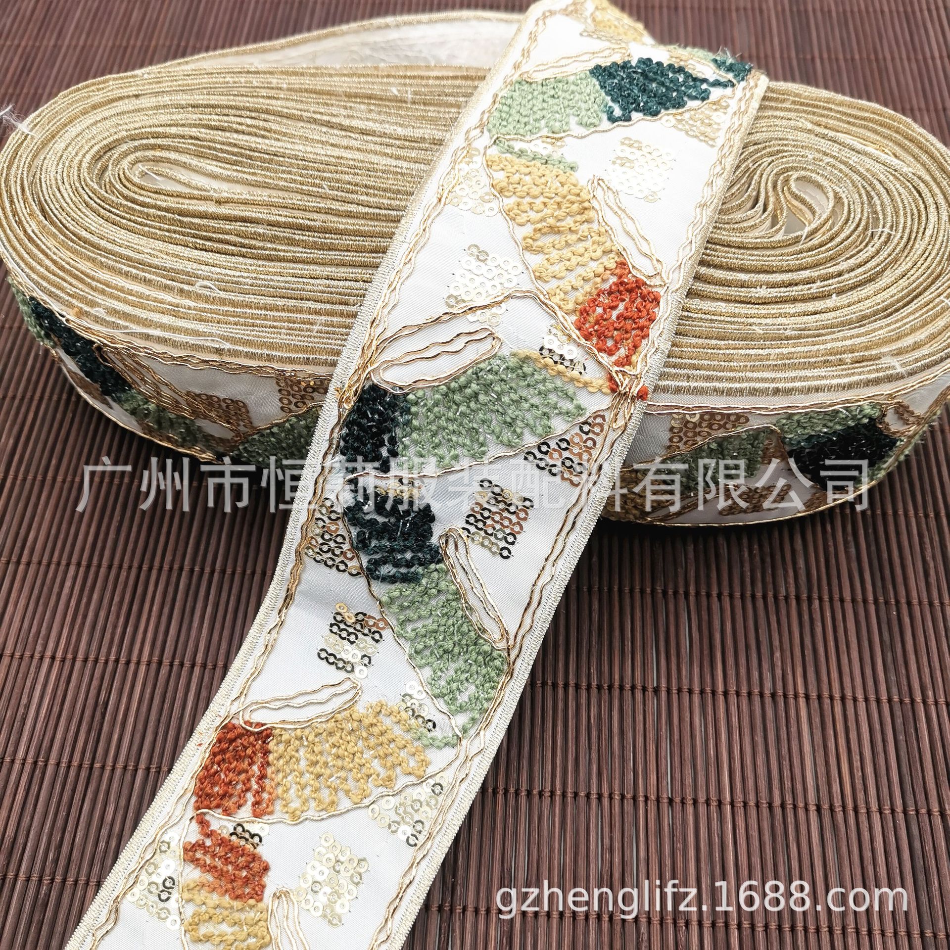 绣花厂新款设计毛线珠片特种刺绣花边 帽子鞋材箱包服装辅料织带