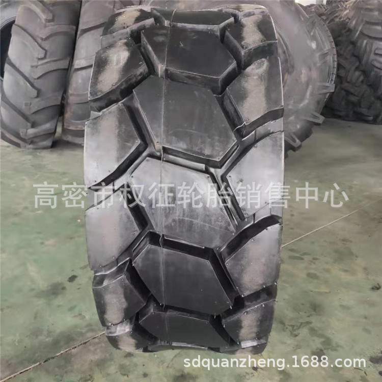 现货供应14-17.5滑移装载机10/12-16.5 15-19.5