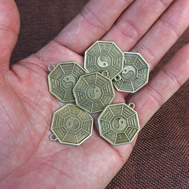 Guanyin Taiji Yin and Yang Bagua Mirror Copper Accessories Pendant Taishang Laojun Zodiac Alloy Bagua Copper Accessories