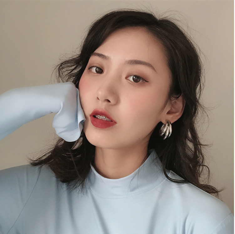 Elegant universal fashionable earrings