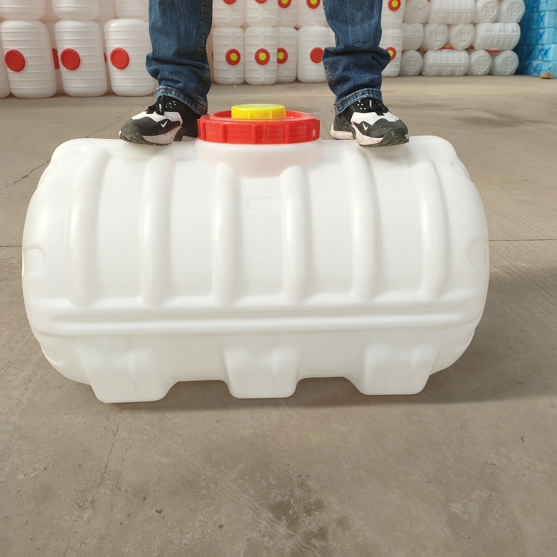 400#卧式塑料水桶厂价直供量大从优周转箱运输桶酒桶酵素桶晒水桶