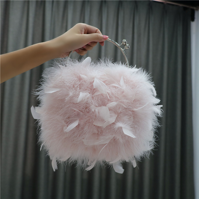 Supply fur bag ostrich feather shoulder bag Korean fashion portable diagonal turkey feather bag women's wholesale cross-border Supply fur bag ostrich feather shoulder bag Korean fashion portable diagonal turkey feather bag women's wholesale cross-border
