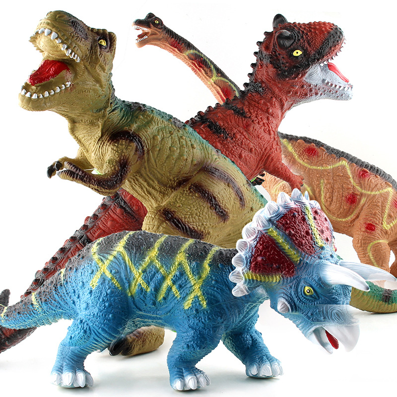 Juguete de dinosaurio extra grande que emite sonidos, modelo realista de Triceratops de goma suave relleno de algodón, juguete infantil de la marca Jurassic, disponible en Amazon.