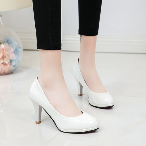  Manufacturer supplies high-heeled round-toe patent leather professional work shoes, fashion high-heeled shoes, women's shoes, four-season pumps
