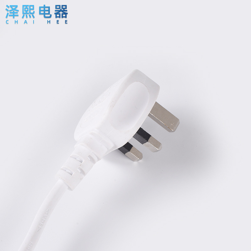 厂家出售小家电电视机 电尉斗挤压英式电源线 电器设备橡胶连接线