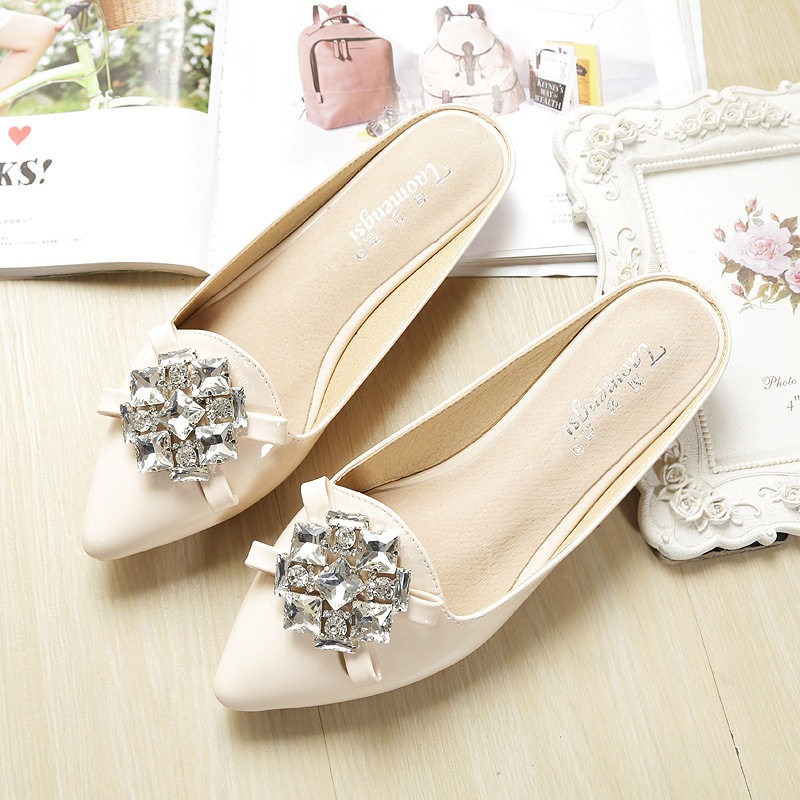 Dép sandal nữ bít mũi nhọn đính đá, đế bằng — A1-8 Màu mơ, Màu hồng A1-8, Màu tím A1-8, Màu đen A1-8