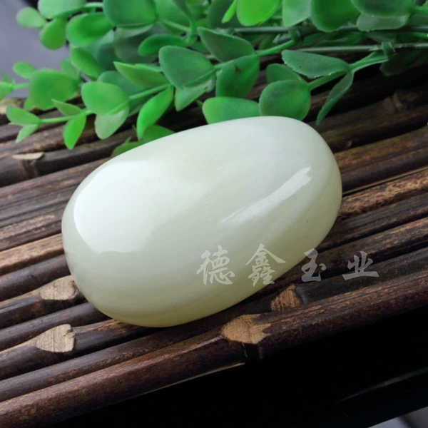 Natural ore jade
