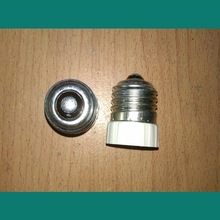 主要生产老化电木螺口E27转换 MR16 灯头E27 转GU10 塑料各款灯头