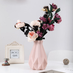 Minimalist Nordic plastic colorful vase New Year home dried flower fresh flower vessel dining table living room decoration piece