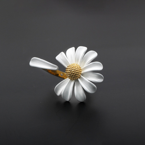 Tiffany's new small daisy ring high temperature paint flower ring women's open adjustable ring delivery