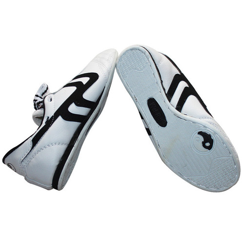 Taekwondo shoes for children boys training soft soles for girls beginners adult martial arts shoes breathable Muay Thai shoes