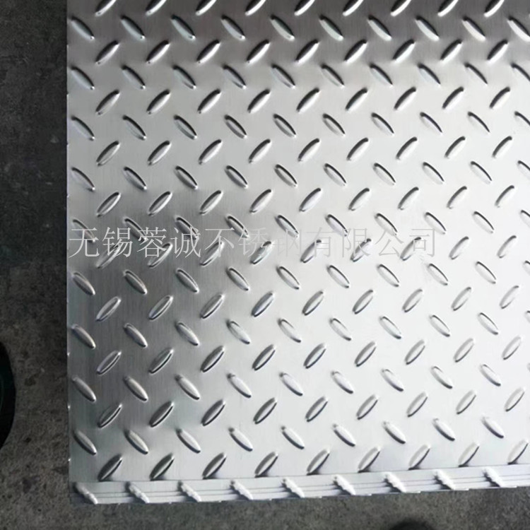 现货批发楼梯不锈钢防滑板 机械设备台面不锈钢扁豆花纹板规格全