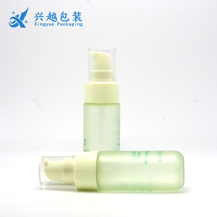 现货60ml水乳液pet喷雾瓶旅行套装瓶爽肤水乳液瓶 护肤品分装瓶