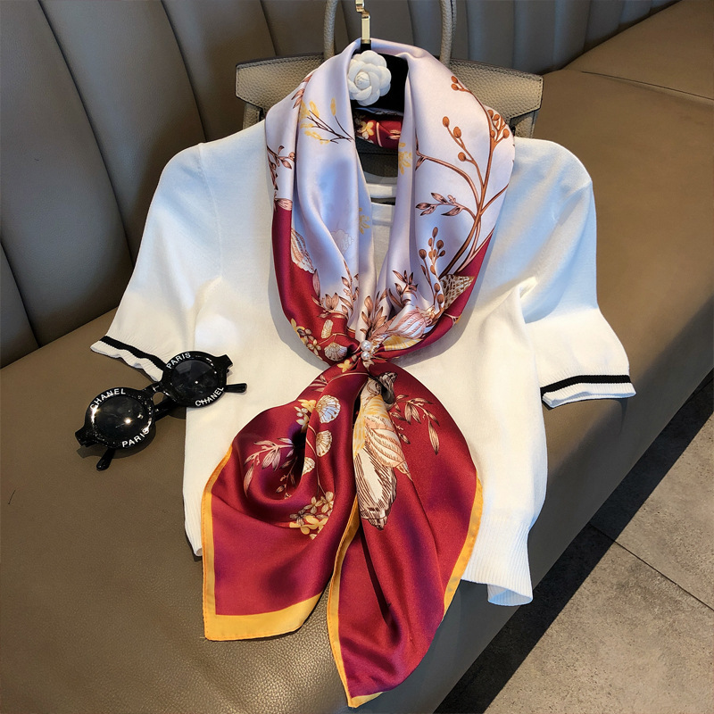 자줏빛 보라색 꽃