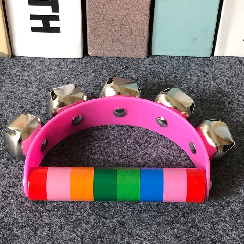 Juguetes educativos para niños Instrumento musical instrumento musical de educación temprana semicírculo sonajero empuñadura de mano colorido mango de madera sonajero colorido cuero Cinco campanas