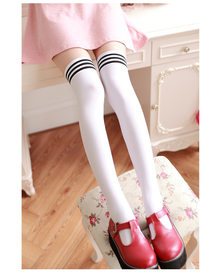 JK calcetines japoneses sobre la rodilla calcetines de mujer de estilo coreano de longitud media calcetines altos antideslizantes medias de terciopelo blanco estilo universitario