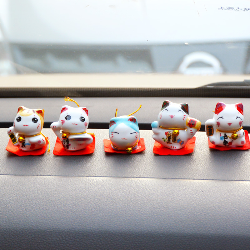 Gato afortunado decoración del coche tamaño pequeño mini lindo gato decoración del coche decoración traje decoración de la seguridad del coche