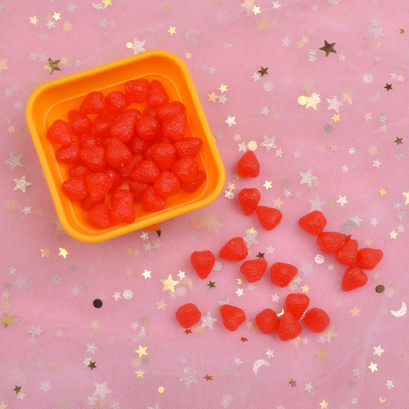 전체 딸기 1.1cm * 0.9cm