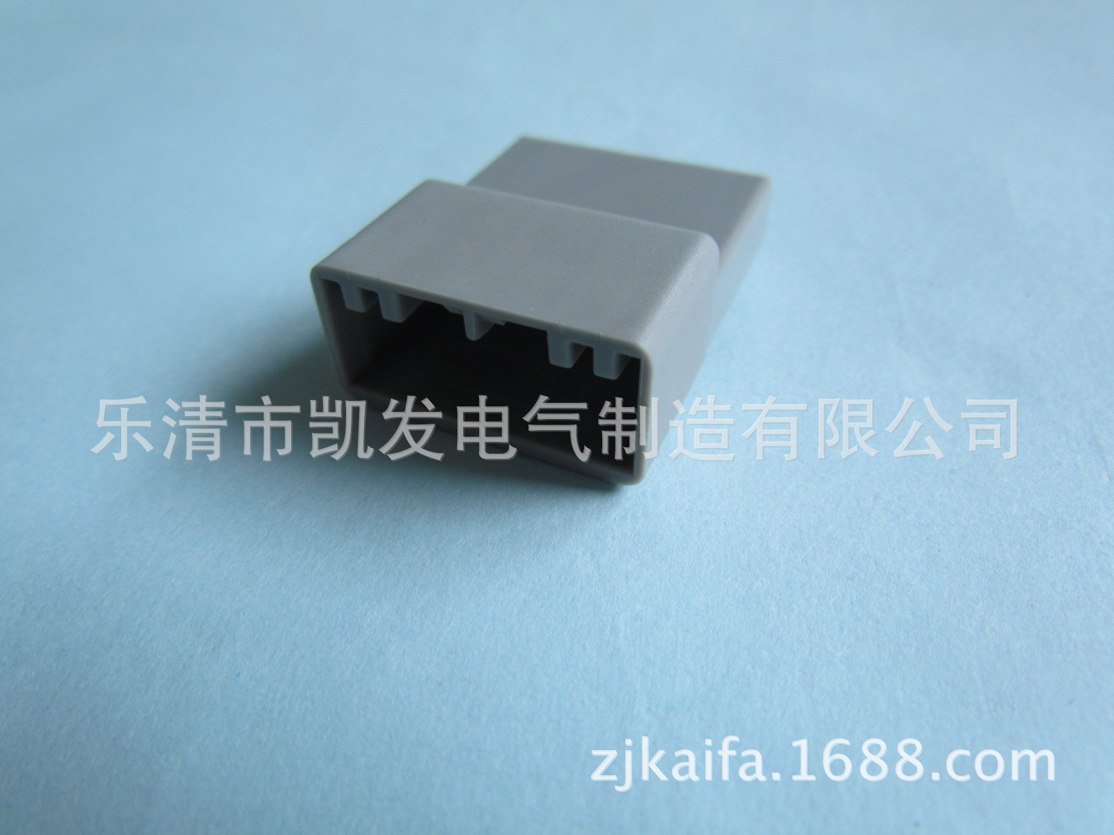 雅阁20P 汽车连接器护套 厂家直销不断货