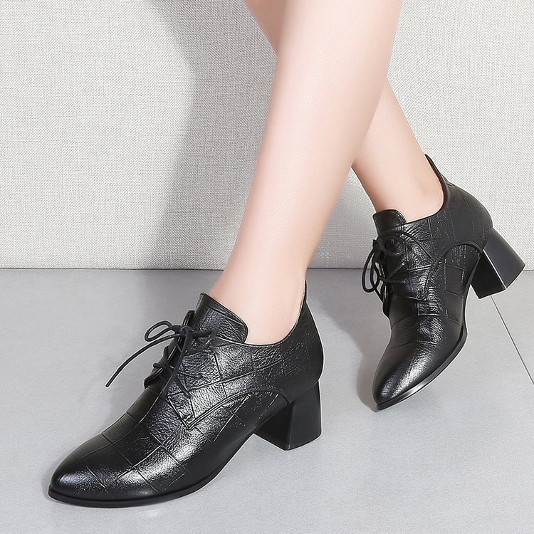 High Heels Women's 2019 New Lace-up Pointed Toe Women's Single Shoes Thick Heel Women's Shoes Cross-border Large Size High Heels High Heels Women's 2019 New Lace-up Pointed Toe Women's Single Shoes Thick Heel Women's Shoes Cross-border Large Size High Heels