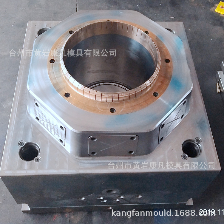 注塑模具，黄岩模具厂家，密封塑料油桶模具