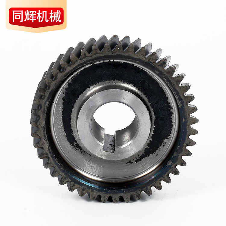 厂家生产批发不锈钢齿轮磨齿直齿齿轮硬齿面齿轮锻打6M斜齿轮