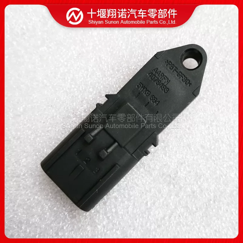 Двигатель Cummins ISF2.8 датчик давления 4076493 2897331 3330143 3330144