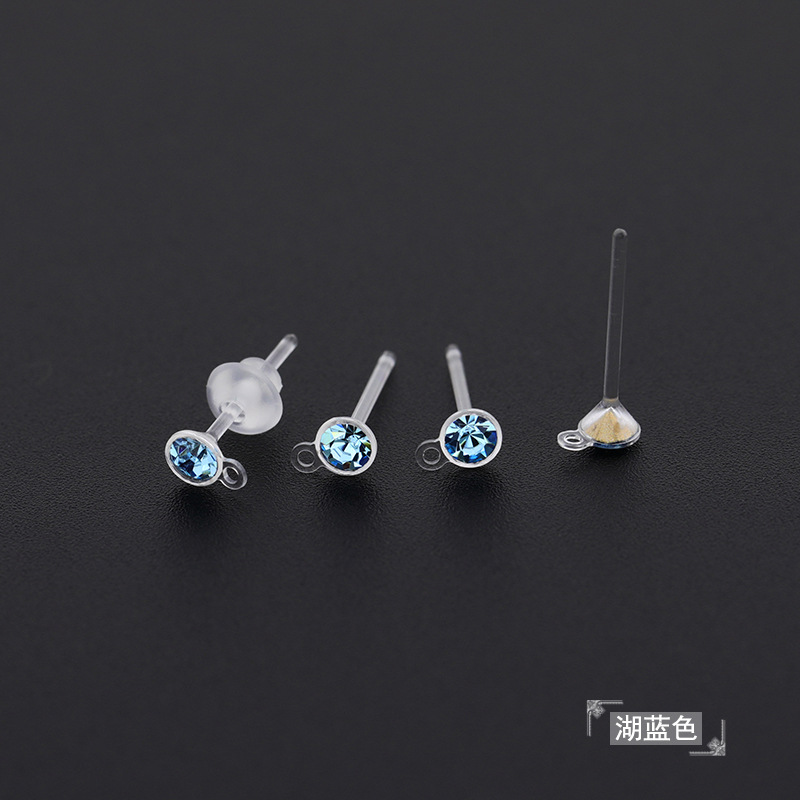 Pointed bottom with diamond cup earrings/Lake blue rhinestones (including mushroom ear plugs)