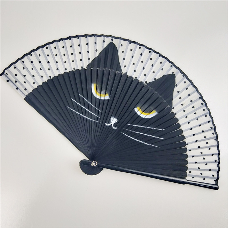 En stock creativo estilo japonés artesanía ventilador pintura mango aerosol pintura gato ventilador dibujos animados Totoro ventilador ventas de la fábrica