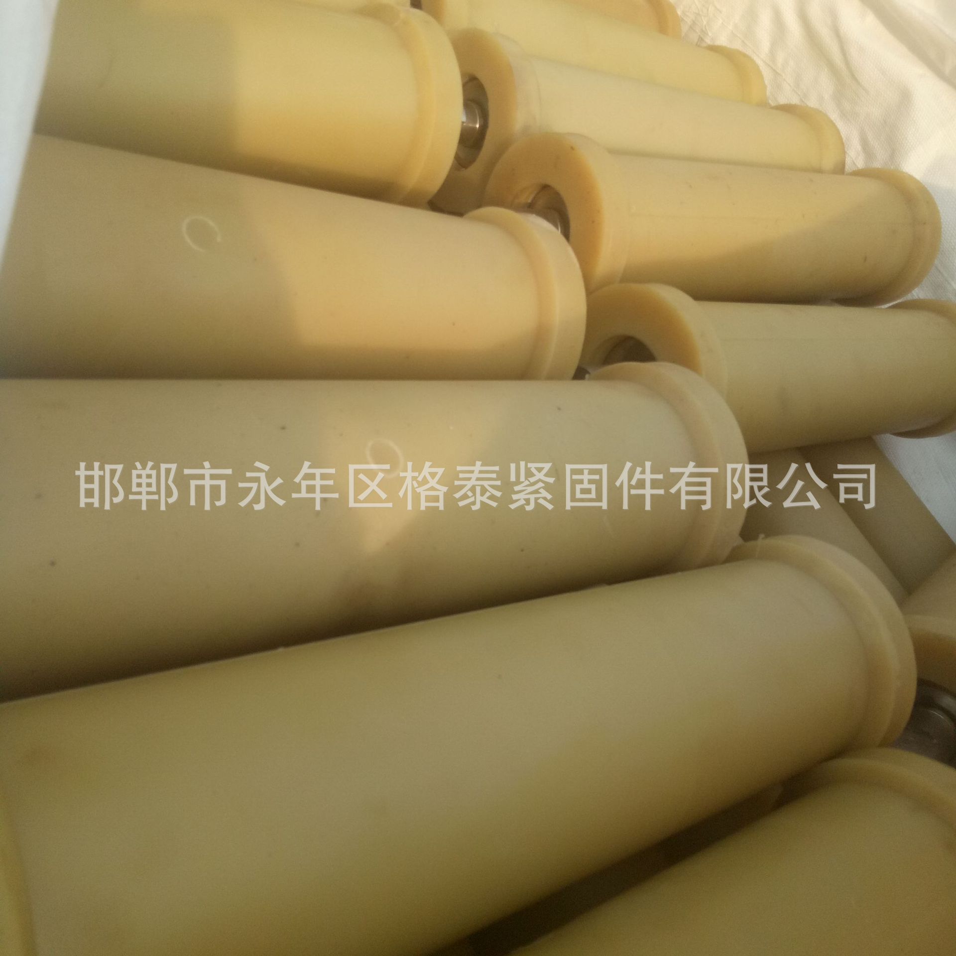 厂家供应专业销售聚氨脂地滚 矿用聚氨脂地滚