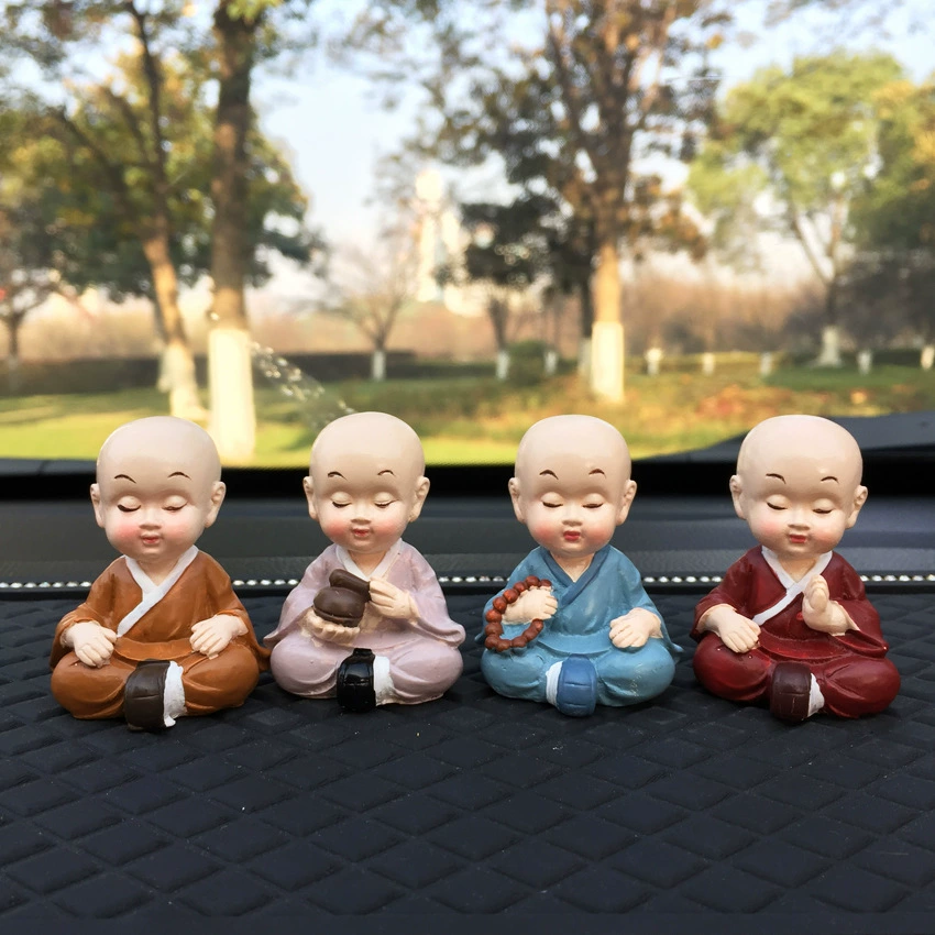 Четыре маленьких монаха автомобиль смолы украшения дома ремесла подарок выпечки цветок украшения