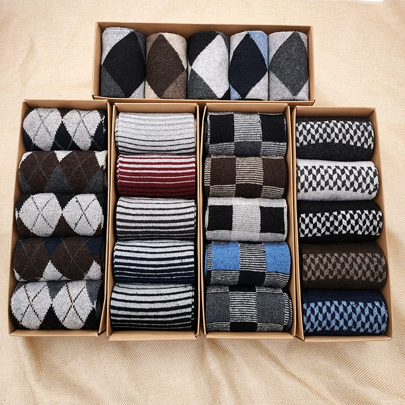 Men’s wool‑blend mid‑length socks (gift box), 5 pairs, patterned styles