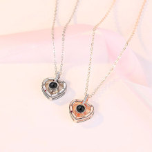 100�N�Z���Ґ���ӛ������ͬ��ͶӰS925���y�������䓲���ɫ