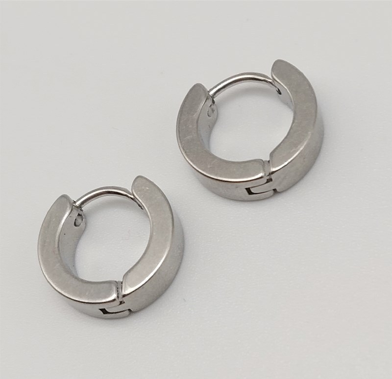 Orecchini a clip piatti e rotondi da uomo, popolari e di tendenza coreana e giapponese, piccoli bracciali con nappe da donna, orecchini a osso, geometrici_voghion.com