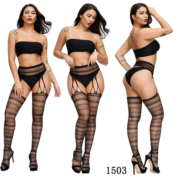 1503 [No underwear]