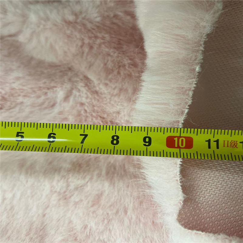 Suministro 1400G súper suave bufanda de piel de conejo grande orejeras manta de juguete ropa de tela de poliéster urdimbre tejido de piel de conejo de punto