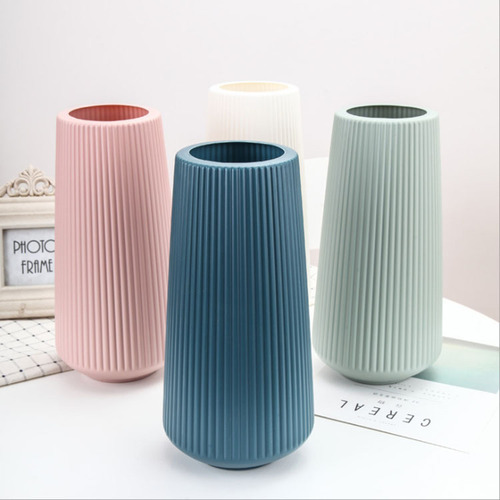 Simple Nordic imitation porcelain PE plastic vase, resistant to falling and not easy to break, home New Year decoration ornaments, dry flower flower arranging device