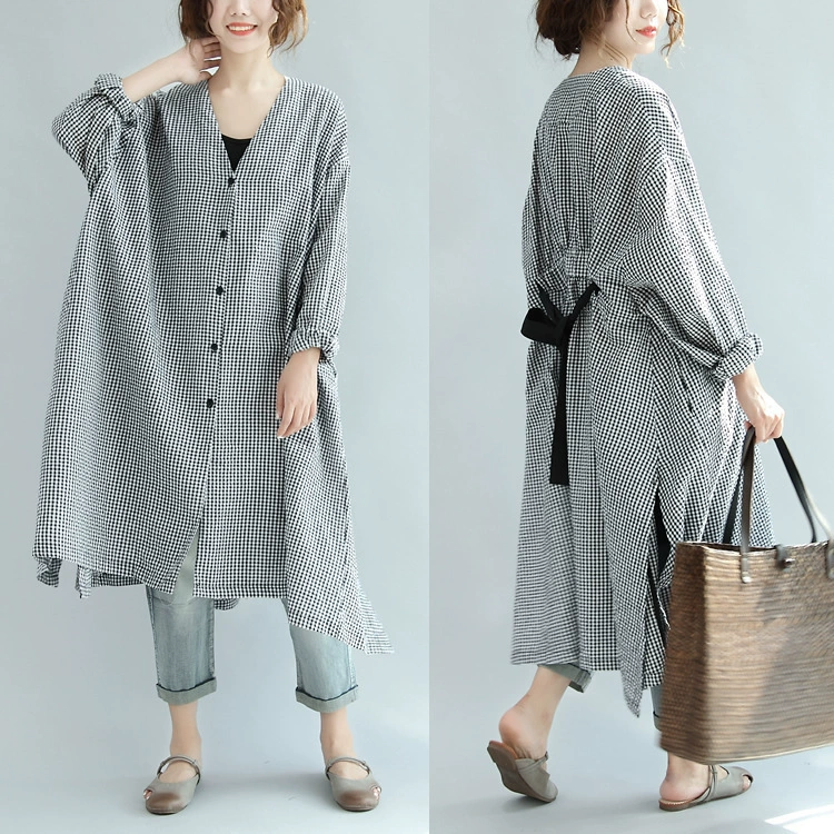 Весна и осень 2021, свободное утягивающее клетчатое платье средней длины с v-образным вырезом и открытыми пуговицами в корейском стиле